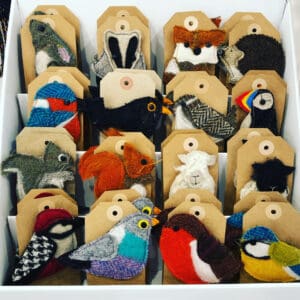 KFD BROOCHES KFD-TBR-GENz